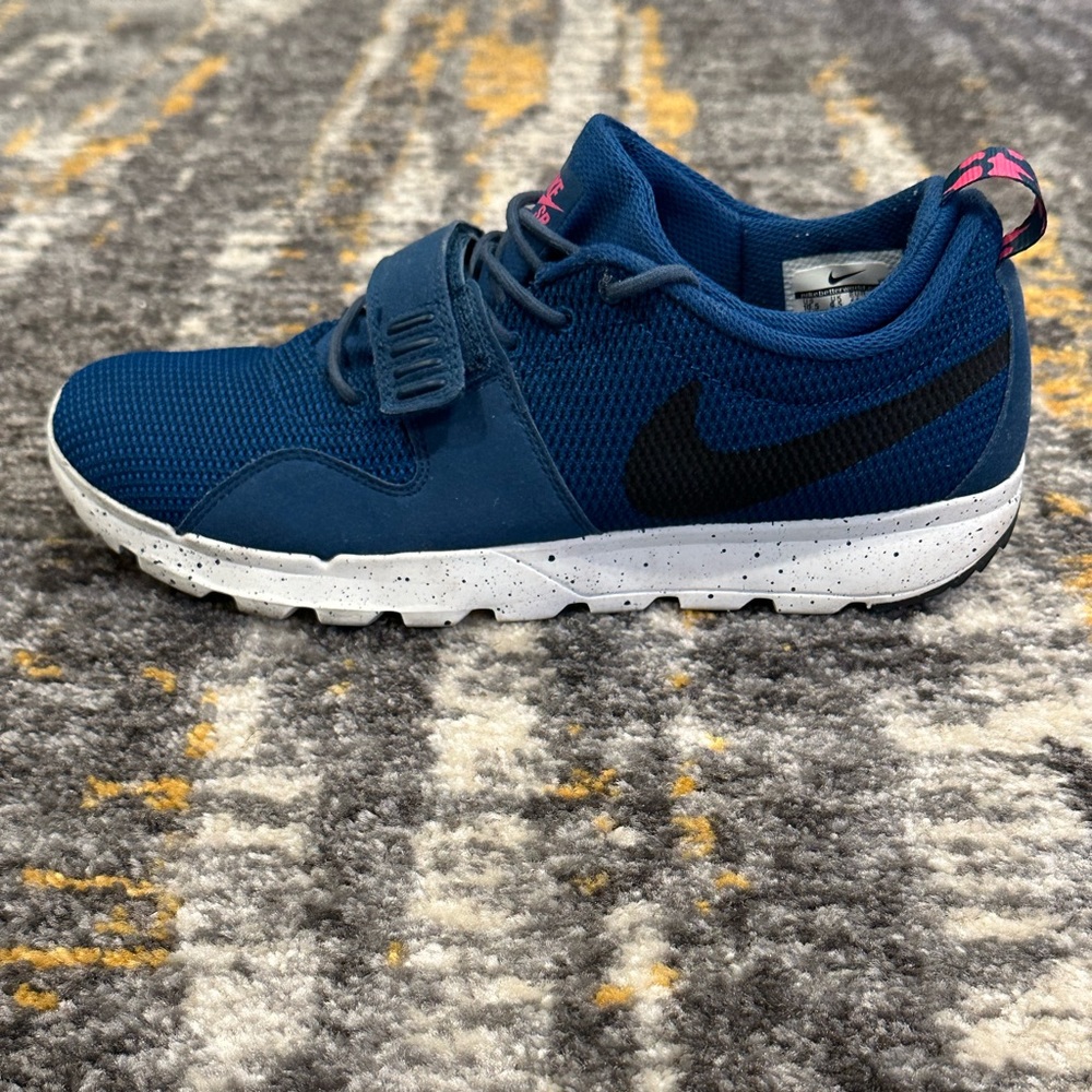 Nike SB runner